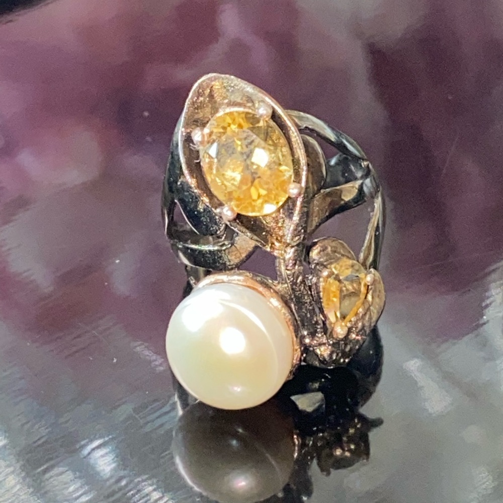 Elegant Genuine Pearl Citrine Ring